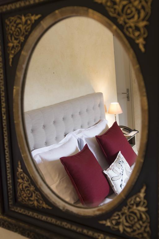Logis Hotel Les Hospitaliers Le Poet-Laval Luaran gambar