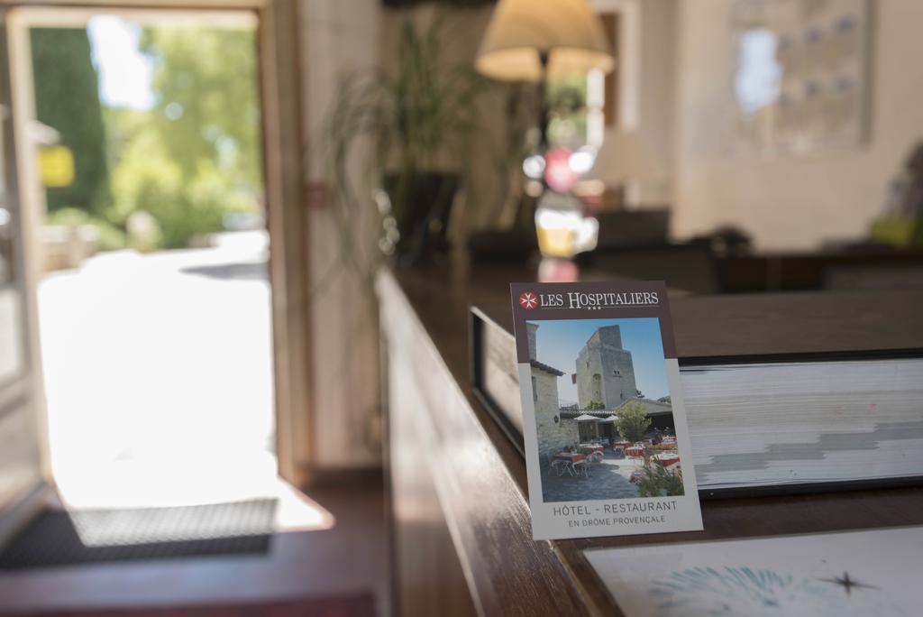 Logis Hotel Les Hospitaliers Le Poet-Laval Luaran gambar