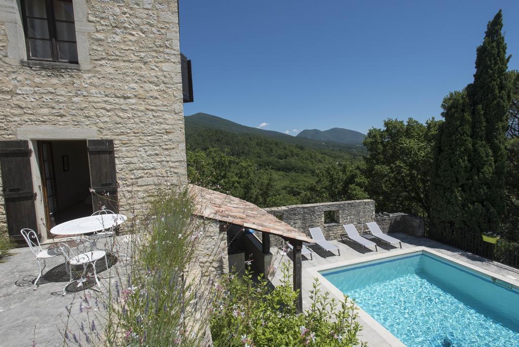 Logis Hotel Les Hospitaliers Le Poet-Laval Luaran gambar