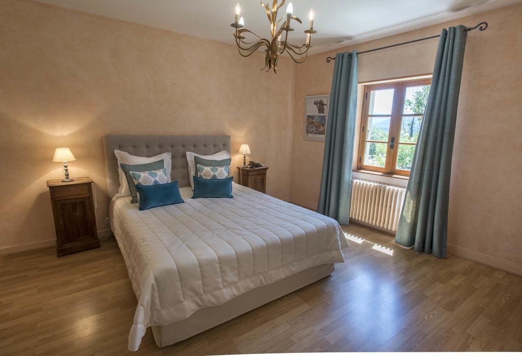 Logis Hotel Les Hospitaliers Le Poet-Laval Luaran gambar